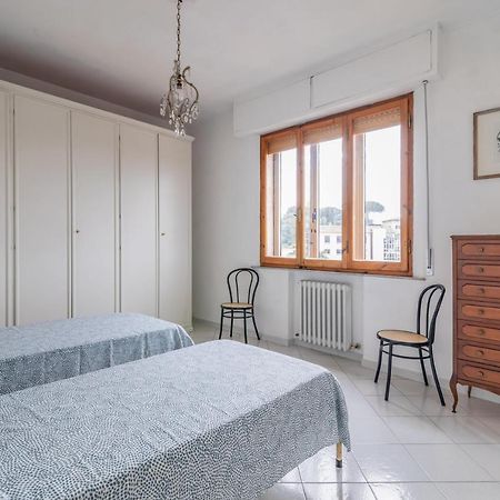 דירות Comfy Flat Steps Away From Siena Station! מראה חיצוני תמונה