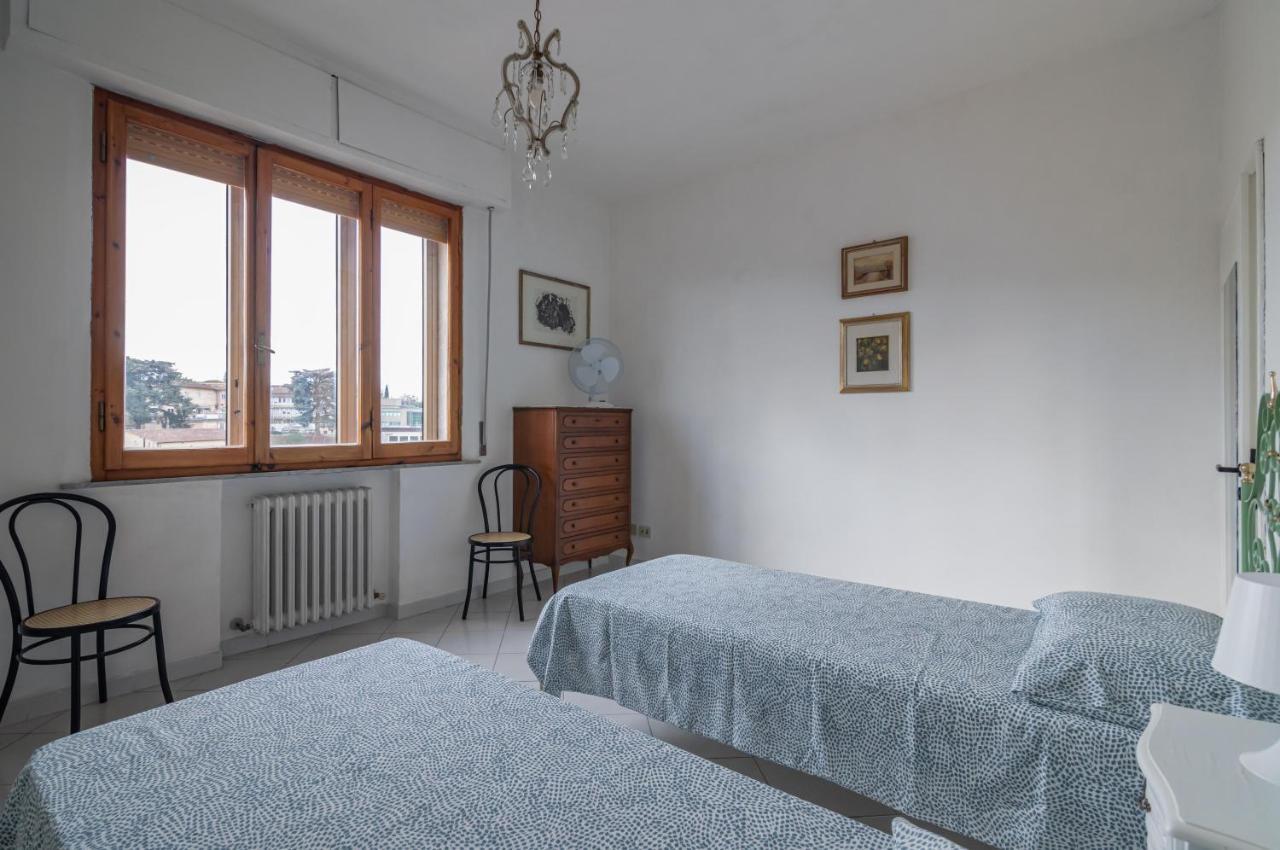 דירות Comfy Flat Steps Away From Siena Station! מראה חיצוני תמונה
